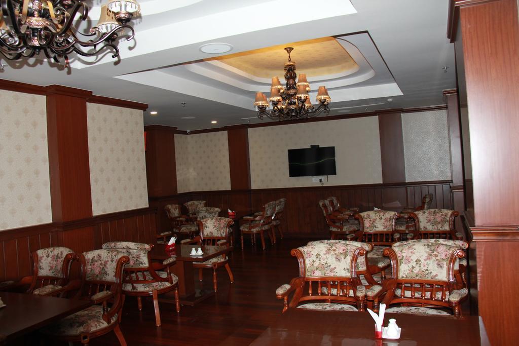 Royale De Casa Otel Guwahati Dış mekan fotoğraf