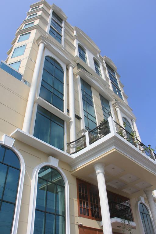 Royale De Casa Otel Guwahati Dış mekan fotoğraf
